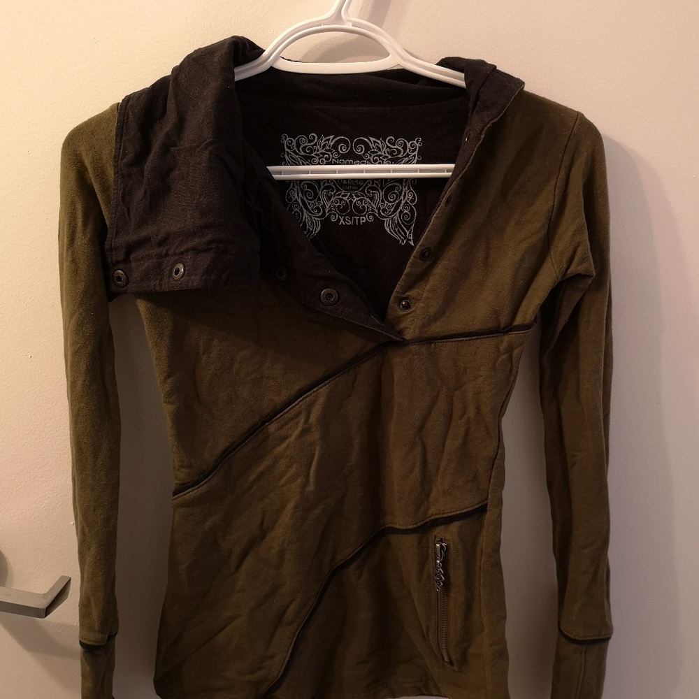 Nomads pullover